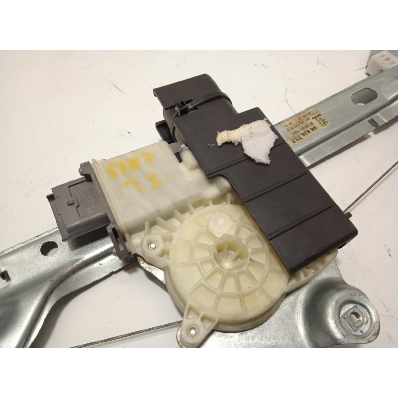 Recambio de elevalunas trasero izquierdo para peugeot 5008 sport pack referencia OEM IAM 9683671780  