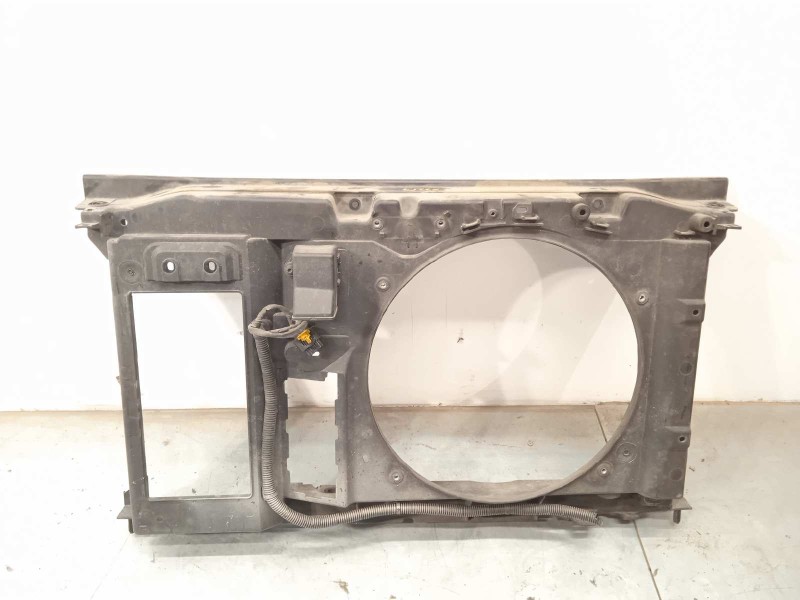 Recambio de panel frontal para peugeot 5008 sport pack referencia OEM IAM 9676568780  