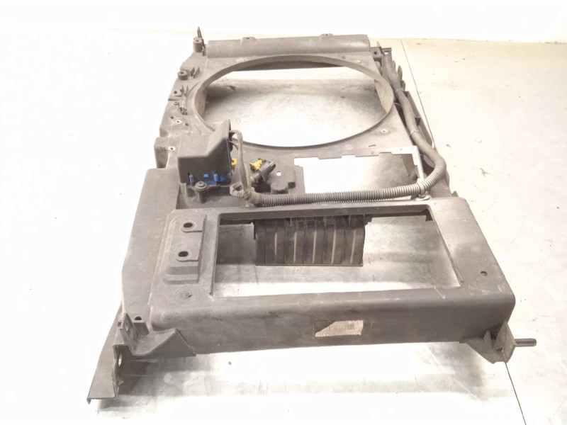 Recambio de panel frontal para peugeot 5008 sport pack referencia OEM IAM 9676568780  