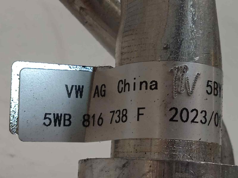 Recambio de tubos aire acondicionado para volkswagen t-roc 1.5 16v tsi act referencia OEM IAM 5WB816738F  