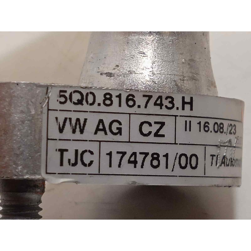 Recambio de tubos aire acondicionado para volkswagen t-roc 1.5 16v tsi act referencia OEM IAM 5Q0816743H  