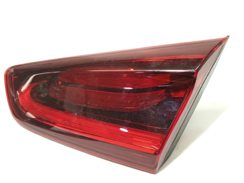 Recambio de piloto trasero derecho interior para kia xceed edrive phev referencia OEM IAM 92404J7350  