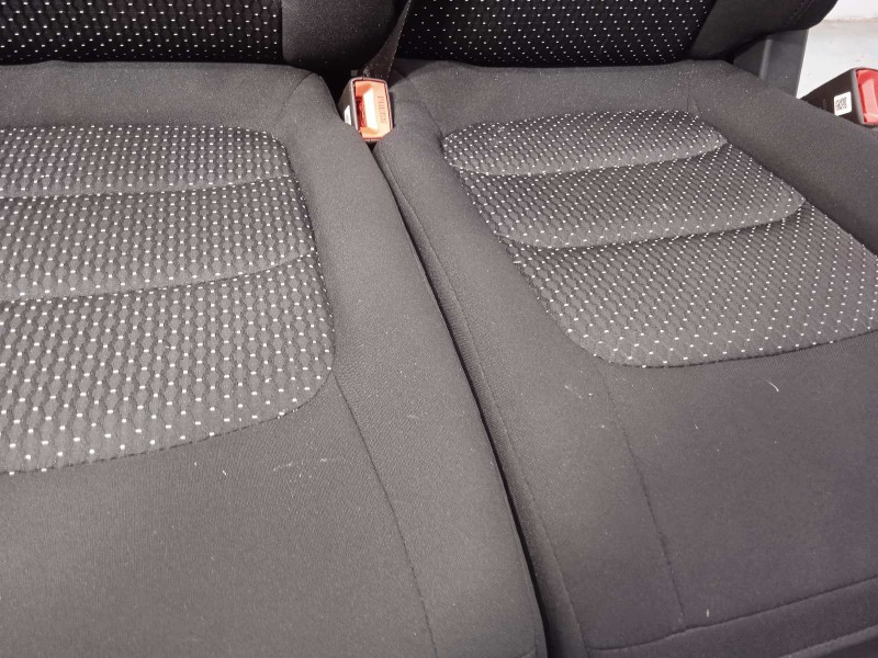 Recambio de asiento delantero derecho para auto union deliver 9 2.0 referencia OEM IAM C00368322  