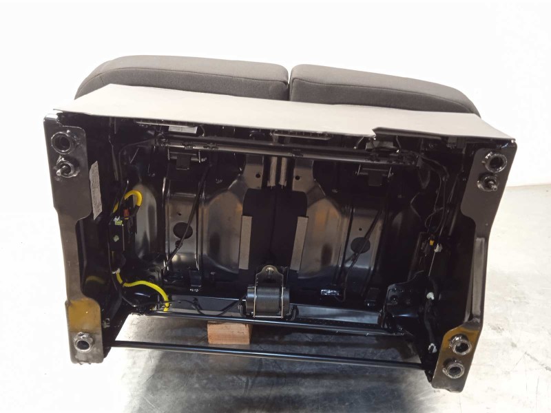 Recambio de asiento delantero derecho para auto union deliver 9 2.0 referencia OEM IAM C00368322  