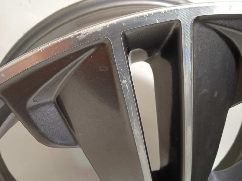 Recambio de llanta para hyundai grand santa fe 2.2 crdi cat referencia OEM IAM 52910B8190  