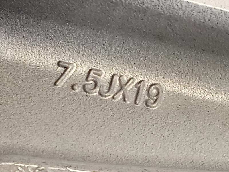 Recambio de llanta para hyundai grand santa fe 2.2 crdi cat referencia OEM IAM 52910B8190  