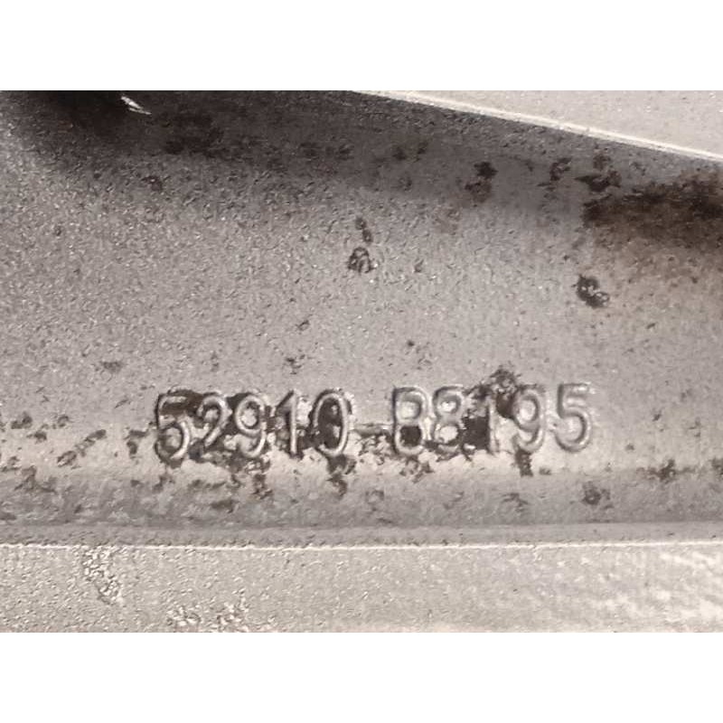 Recambio de llanta para hyundai grand santa fe 2.2 crdi cat referencia OEM IAM 52910B8195  