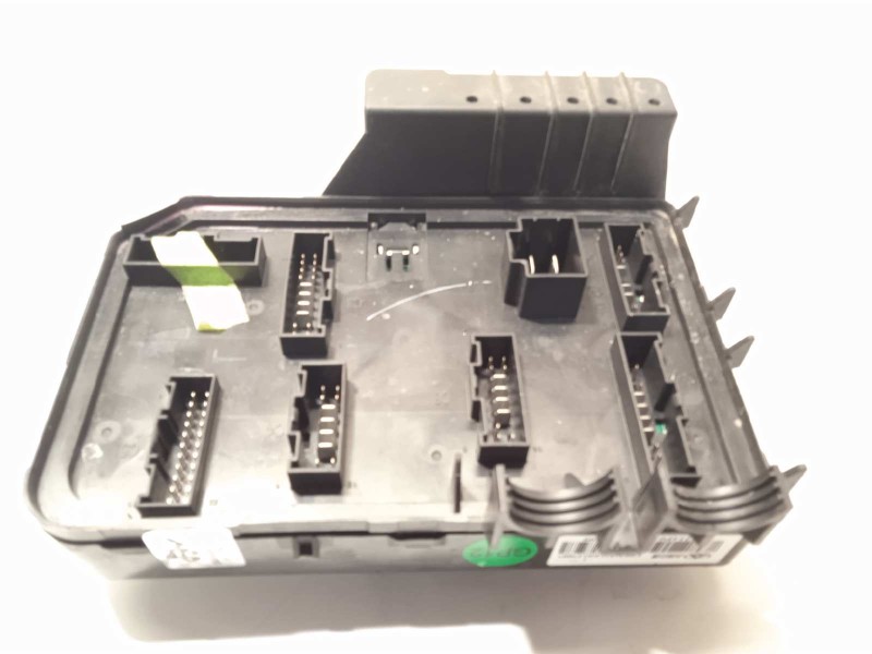 Recambio de caja reles / fusibles para auto union deliver 9 2.0 referencia OEM IAM C00365214  