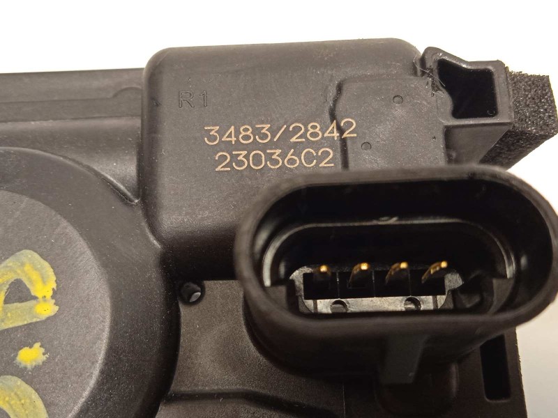 Recambio de cerradura puerta delantera derecha para auto union deliver 9 2.0 referencia OEM IAM 34832842  