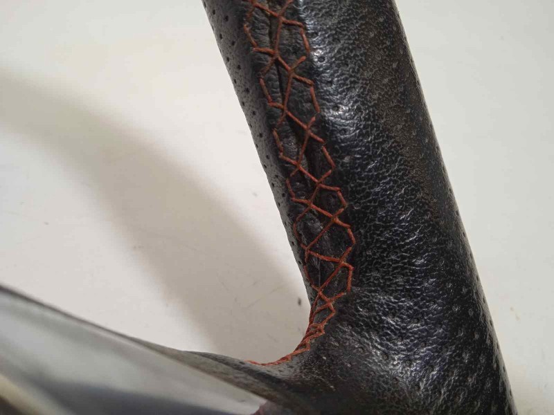 Recambio de volante para ford transit courier trend referencia OEM IAM HT763600HA35B8  2116478