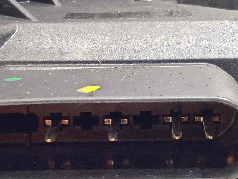 Recambio de cerradura puerta delantera derecha para ford transit courier trend referencia OEM IAM BM5AA21812BH  2066073