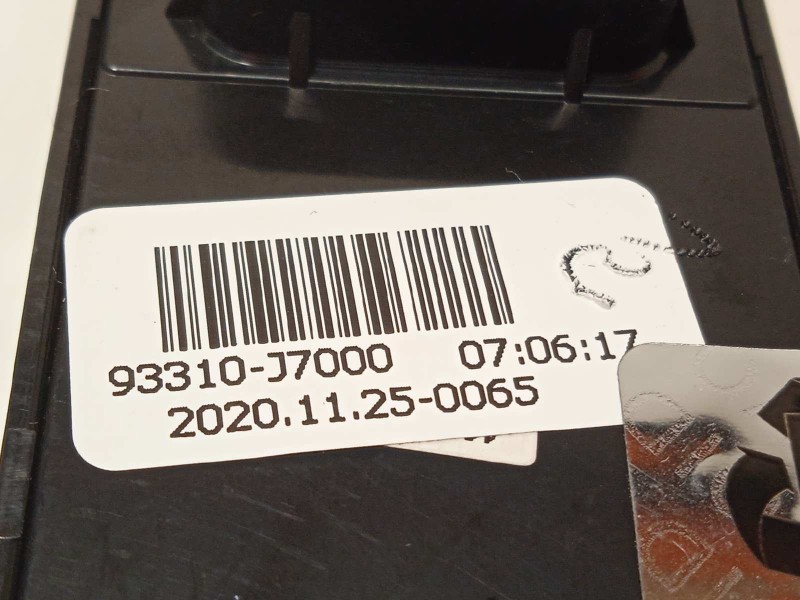 Recambio de interruptor para kia xceed edrive phev referencia OEM IAM 93310J7000  93310J7000WK