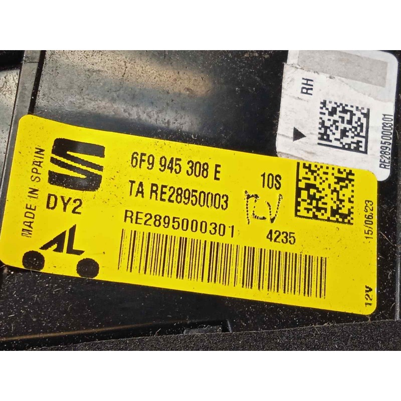 Recambio de piloto trasero derecho interior para seat arona fr referencia OEM IAM 6F9945308E  