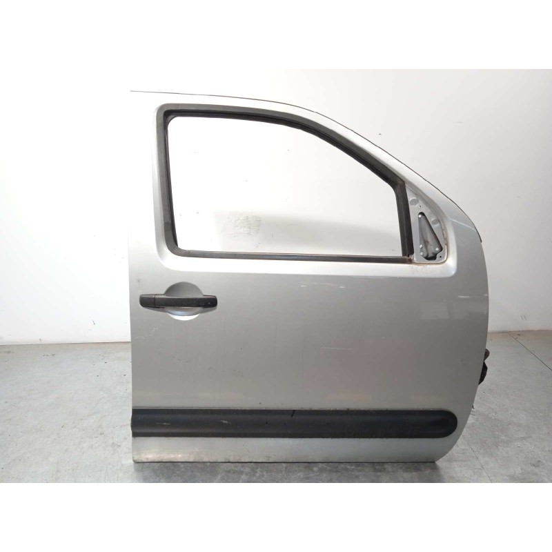 Recambio de puerta delantera derecha para nissan navara pick-up (d40m) doble cab se 4x4 referencia OEM IAM 80100EB330  