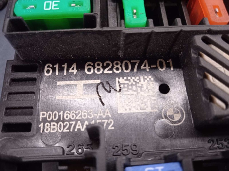 Recambio de caja reles / fusibles para bmw serie x3 (g01) m40i referencia OEM IAM 61146828074  