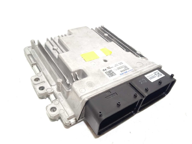 Recambio de centralita motor uce para hyundai tucson referencia OEM IAM 391992U100  