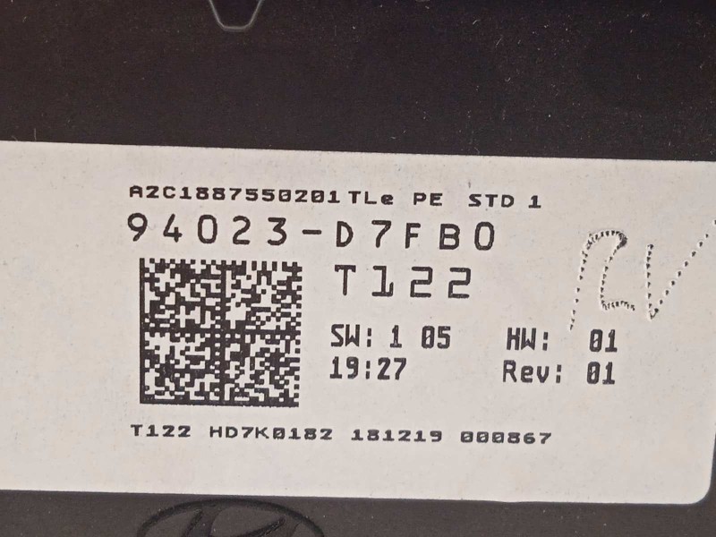 Recambio de cuadro instrumentos para hyundai tucson referencia OEM IAM 94023D7FB0  