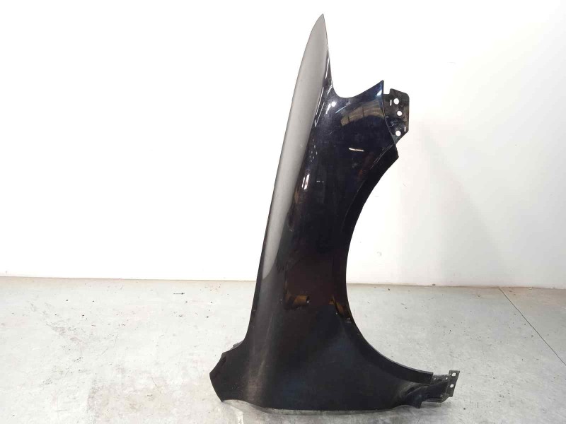 Recambio de aleta delantera derecha para volkswagen touareg (7la) tdi r5 referencia OEM IAM 7L6821102K  