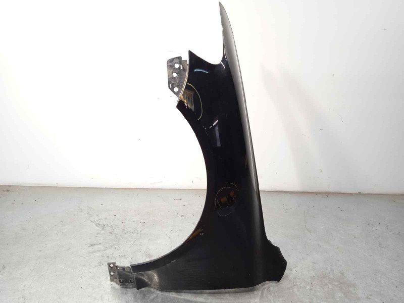 Recambio de aleta delantera izquierda para volkswagen touareg (7la) tdi r5 referencia OEM IAM 7L6821101K  