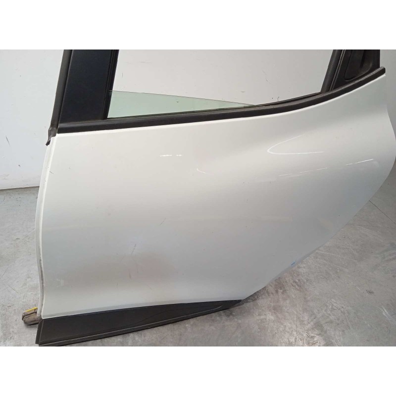Recambio de puerta trasera izquierda para renault clio iv 1.5 dci diesel fap referencia OEM IAM 821016892R  