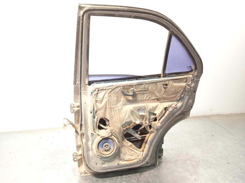 Recambio de puerta trasera derecha para kia sorento 2.5 crdi cat referencia OEM IAM 770043E111  