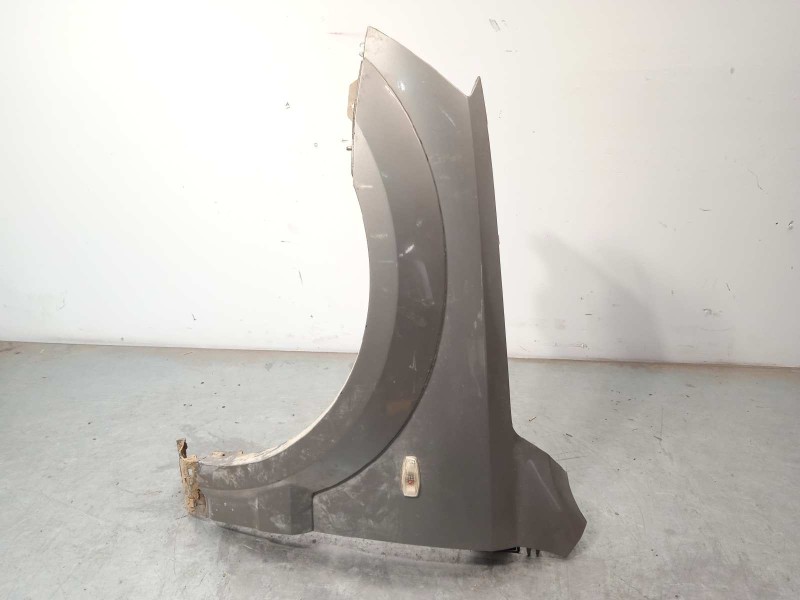 Recambio de aleta delantera izquierda para kia sorento 2.5 crdi cat referencia OEM IAM 663113E141  