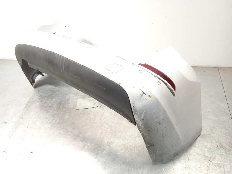 Recambio de paragolpes trasero para opel astra j sports tourer 1.6 cdti dpf referencia OEM IAM 13397838  