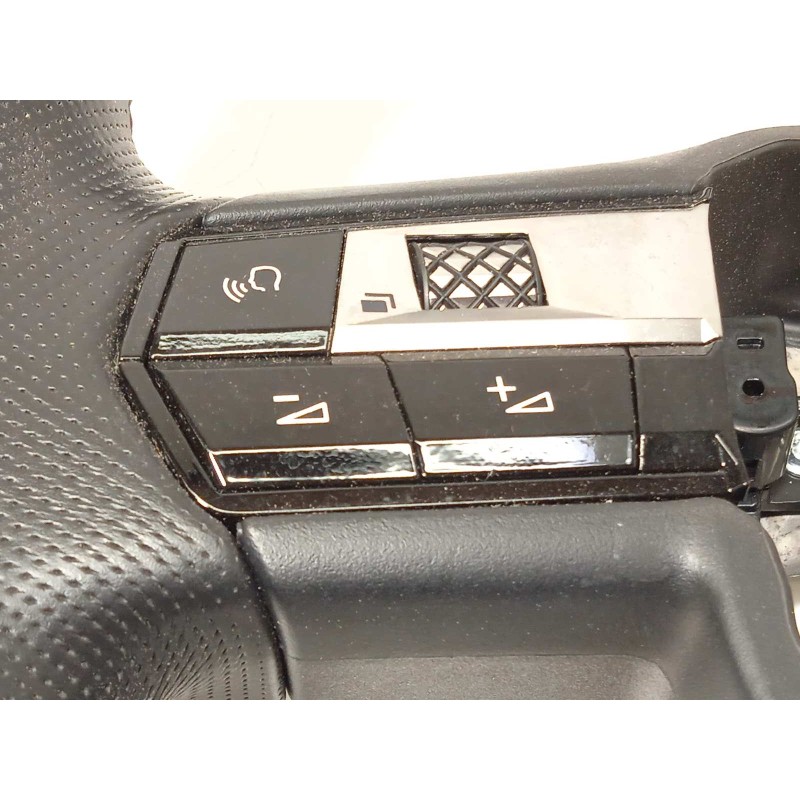 Recambio de volante para ds 3 crossback 1.2 12v puretech referencia OEM IAM 98264130KM  