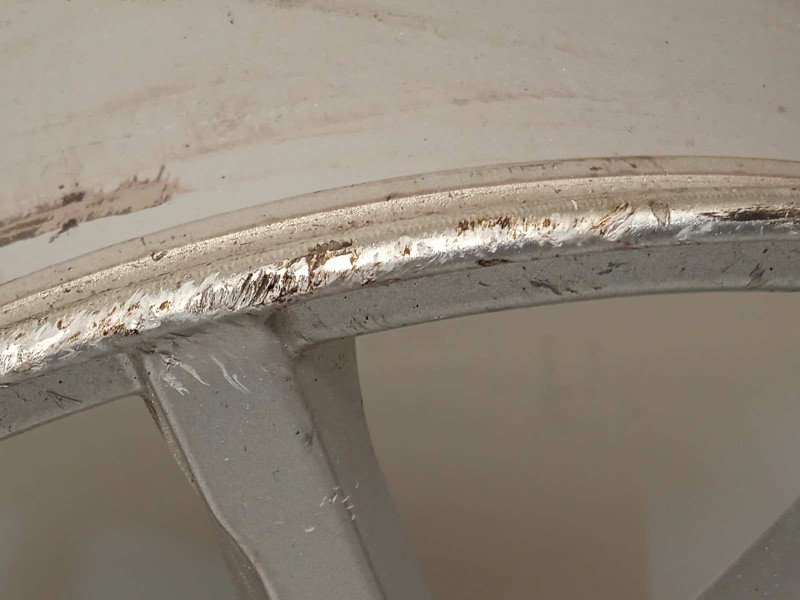 Recambio de llanta para land rover evoque 2.0 td4 cat referencia OEM IAM BJ3210007AE  LR073511