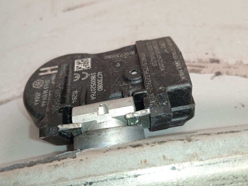 Recambio de llanta para land rover evoque 2.0 td4 cat referencia OEM IAM BJ3210007AE  LR073511