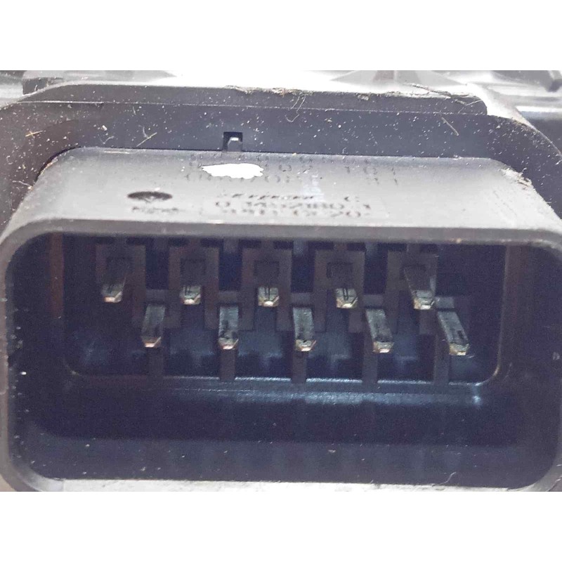 Recambio de cerradura puerta trasera izquierda para volvo xc70 2.4 diesel cat referencia OEM IAM 31253667  