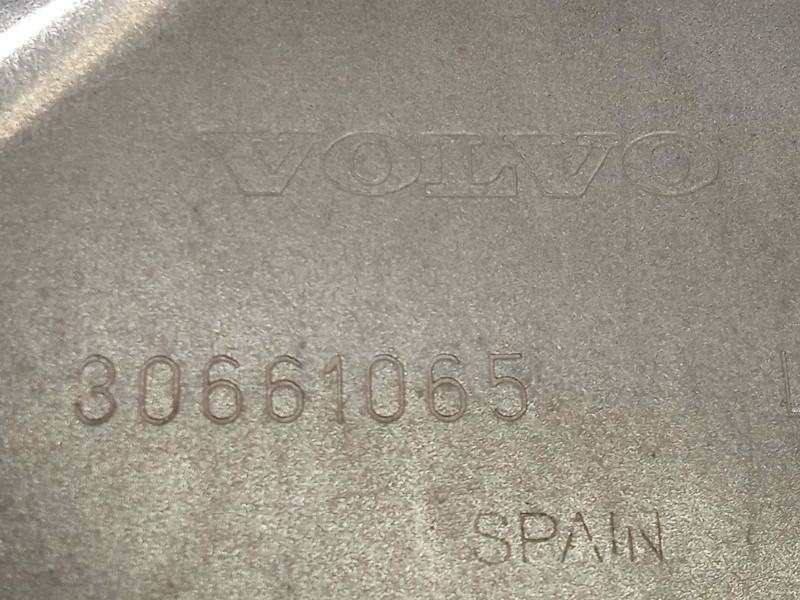 Recambio de elevalunas delantero izquierdo para volvo xc70 2.4 diesel cat referencia OEM IAM 30661065  