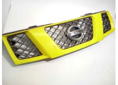 Recambio de rejilla delantera para nissan pathfinder (r51) 2.5 dci xe referencia OEM IAM 62310EB00A  