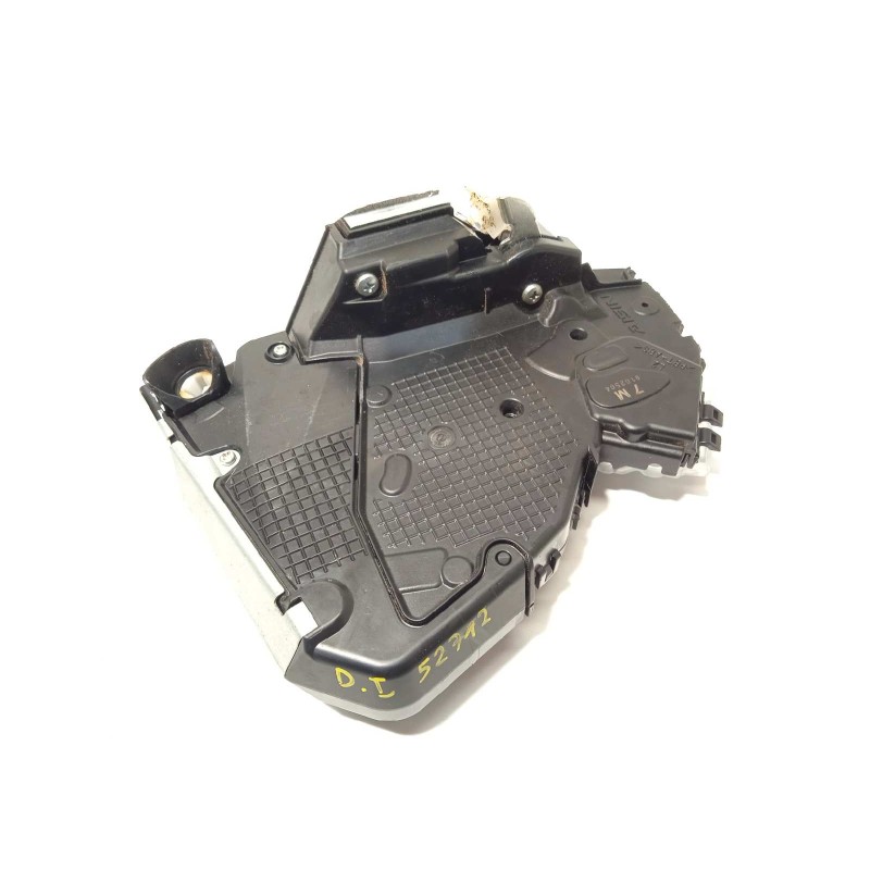 Recambio de cerradura puerta delantera izquierda para lexus es 300h referencia OEM IAM 6904048110  