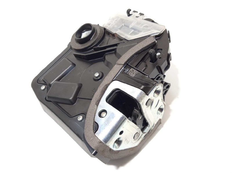 Recambio de cerradura puerta trasera izquierda para lexus es 300h referencia OEM IAM 6906048080  