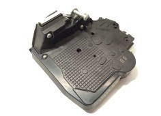 Recambio de cerradura puerta trasera izquierda para lexus es 300h referencia OEM IAM 6906048080   2