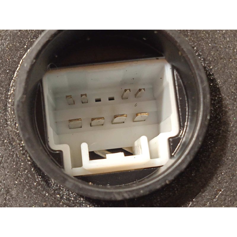 Recambio de cerradura puerta trasera izquierda para lexus es 300h referencia OEM IAM 6906048080  