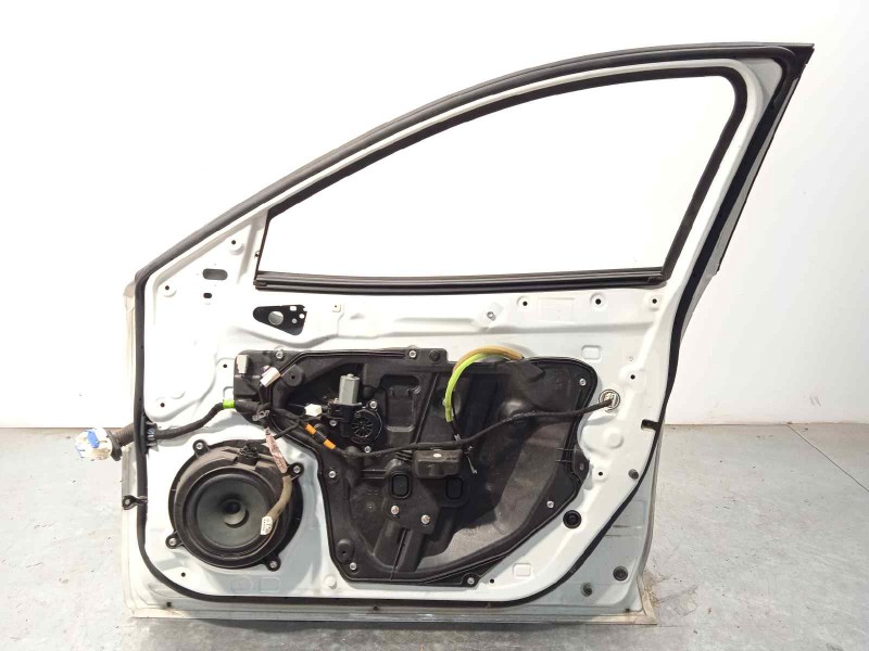 Recambio de puerta delantera derecha para mazda 3 lim. () 2.2 turbodiesel cat referencia OEM IAM BHY05802XE  