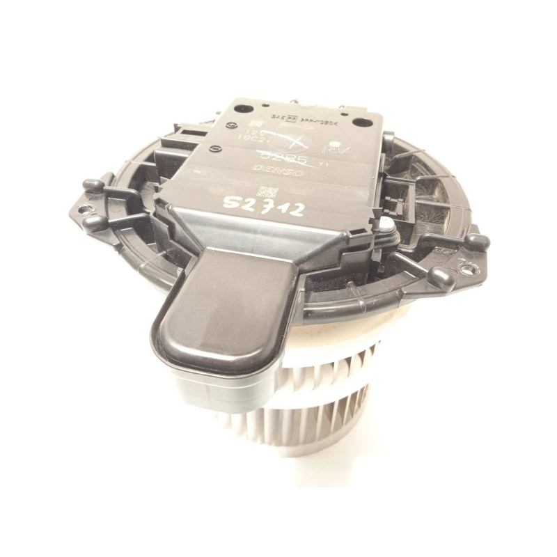 Recambio de motor calefaccion para lexus es 300h referencia OEM IAM 5285T1  