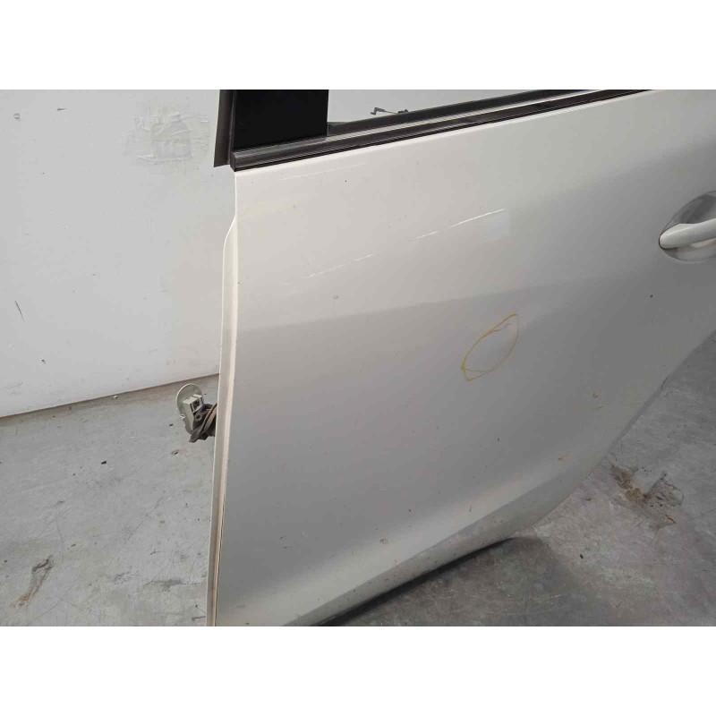 Recambio de puerta trasera izquierda para mazda 3 lim. () 2.2 turbodiesel cat referencia OEM IAM BHY07302XF  