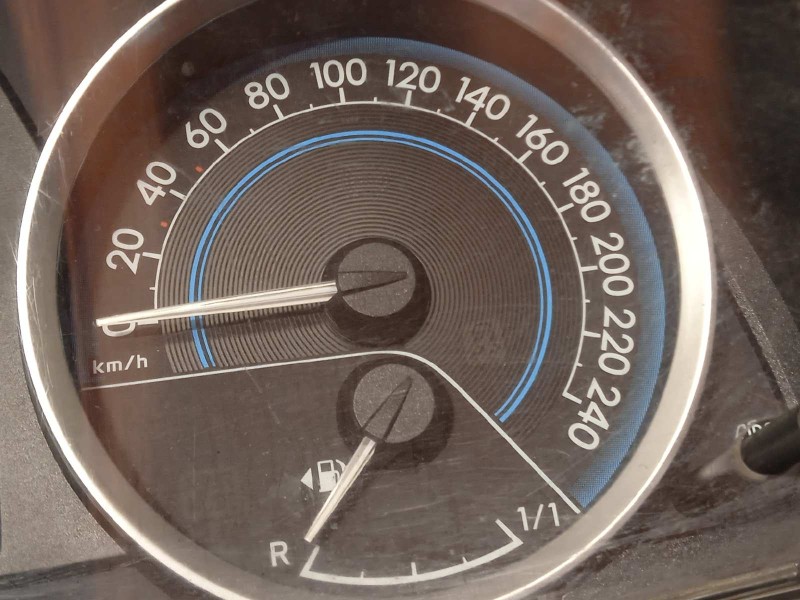 Recambio de cuadro instrumentos para toyota auris 1.8 16v (híbrido) referencia OEM IAM 838000ZW30  