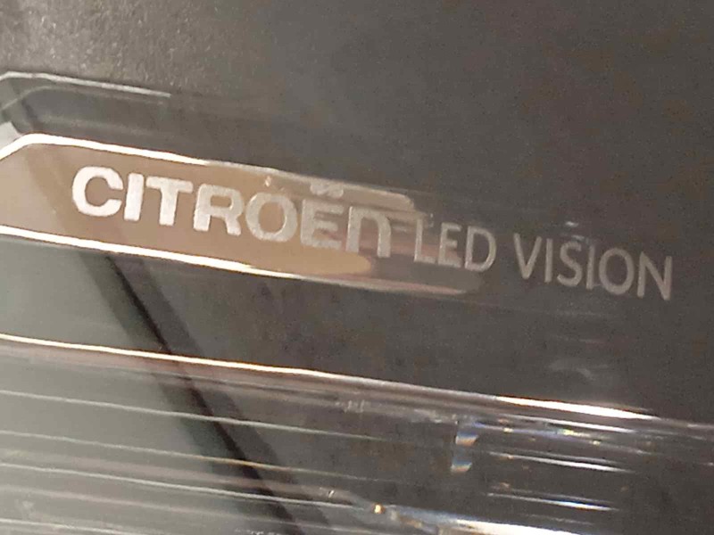 Recambio de faro izquierdo para citroën c4 iii 1.2 referencia OEM IAM 9830649480  