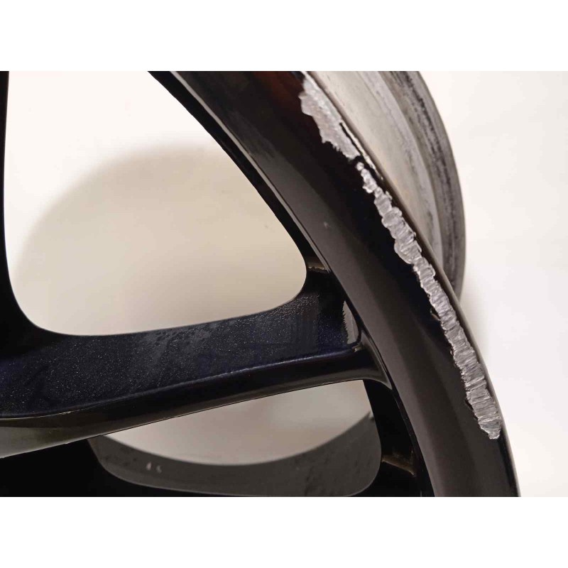 Recambio de llanta para porsche panamera 4 s referencia OEM IAM 97036217805  