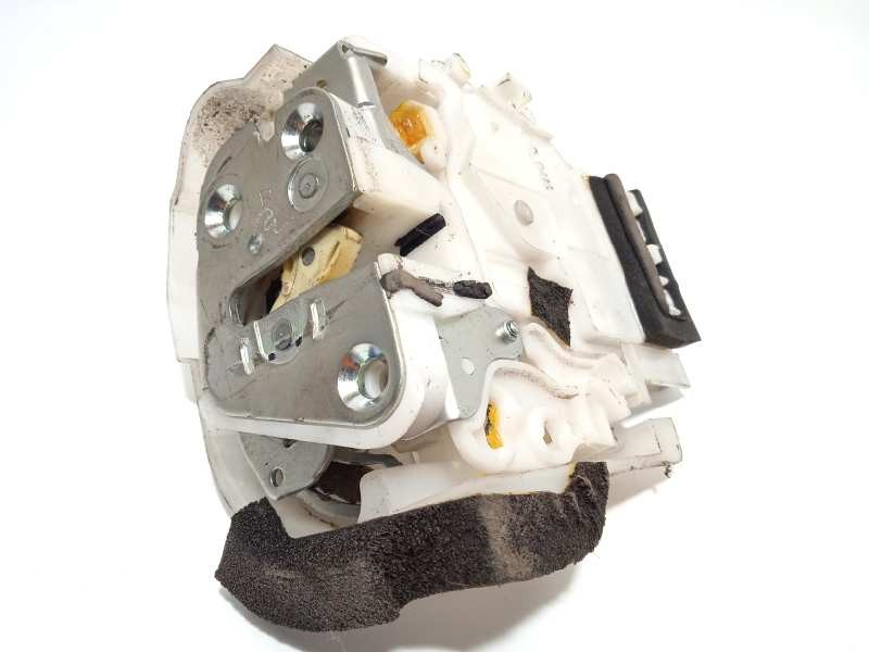 CERRADURA PUERTA DELANTERA DERECHA 61032SC240 