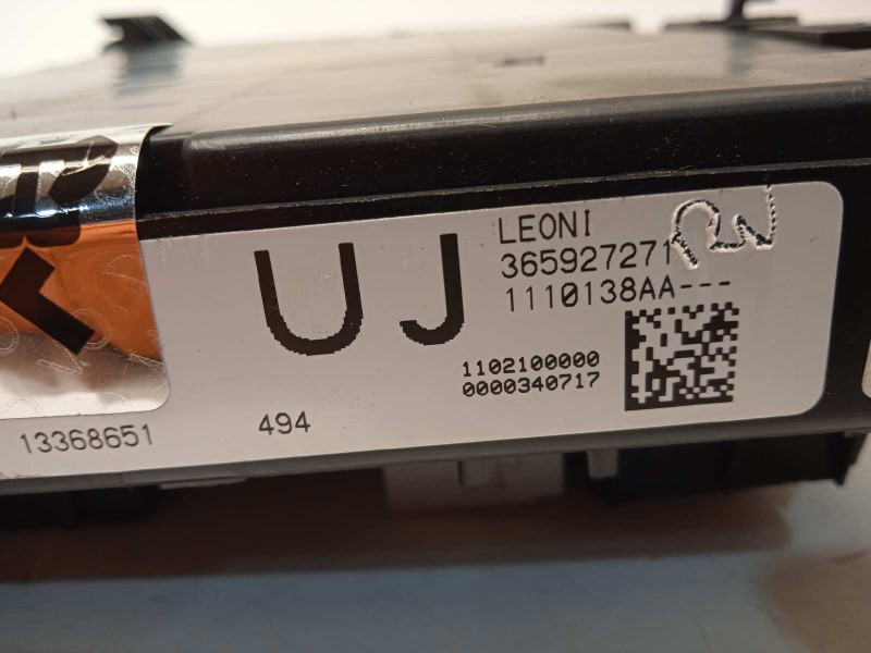 Recambio de caja reles / fusibles para opel zafira tourer 2.0 cdti cat referencia OEM IAM 13368651  365927271