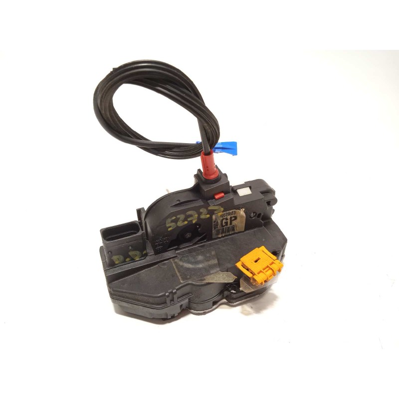 Recambio de cerradura puerta delantera derecha para opel zafira tourer 2.0 cdti cat referencia OEM IAM 13579523  