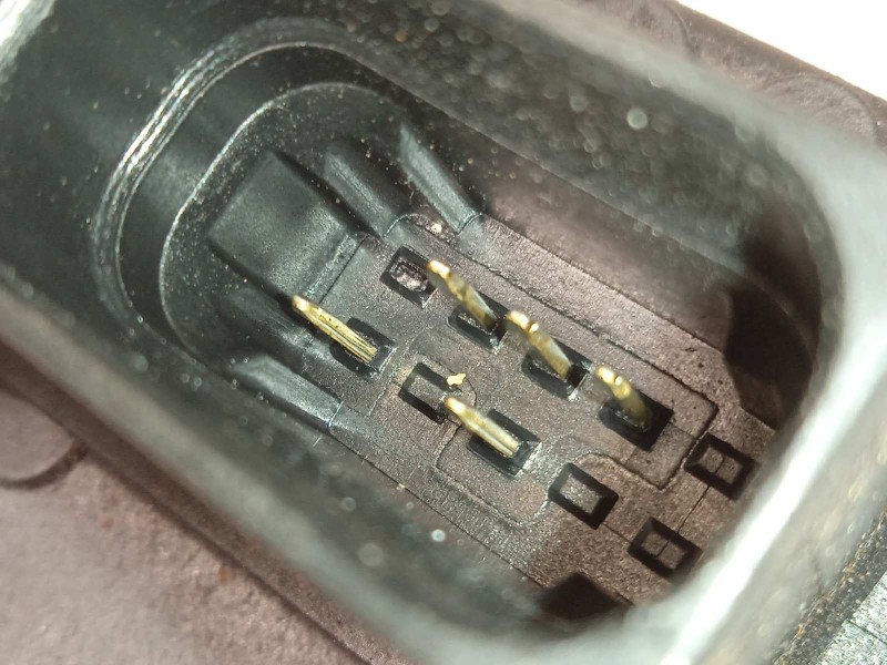 Recambio de cerradura puerta delantera izquierda para opel zafira tourer 2.0 cdti cat referencia OEM IAM 13579522  