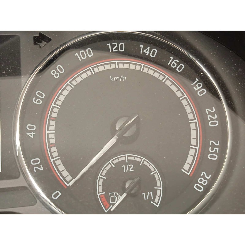 Recambio de cuadro instrumentos para skoda octavia combi (5e5) rs referencia OEM IAM 5E0920757E  