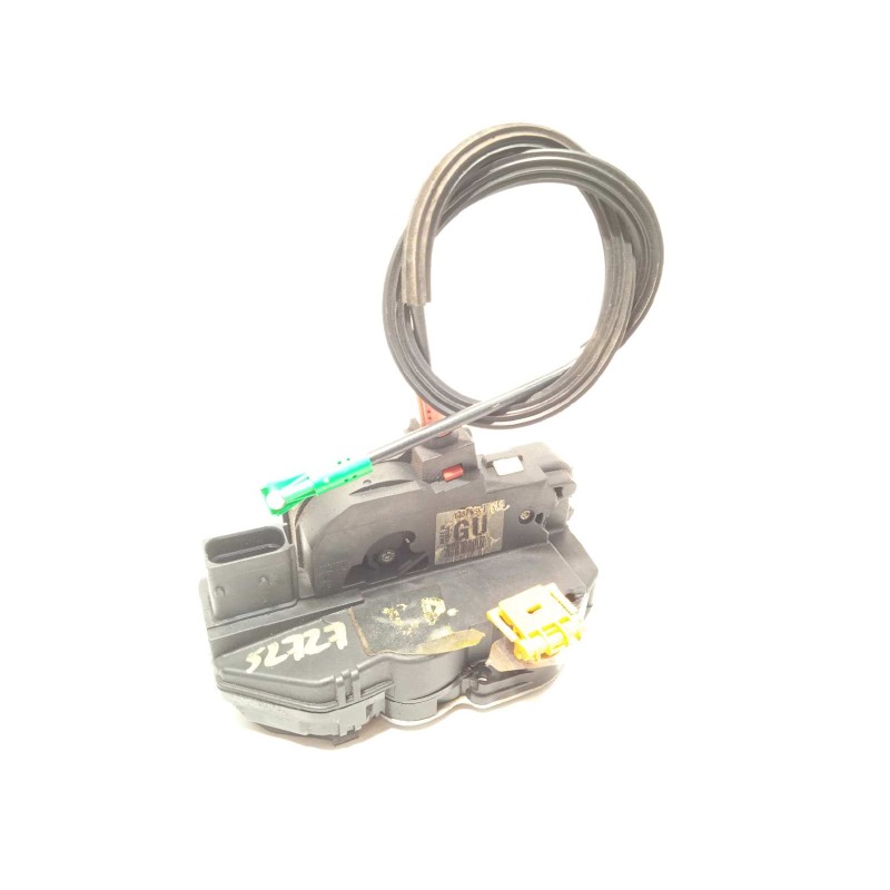 Recambio de cerradura puerta trasera derecha para opel zafira tourer 2.0 cdti cat referencia OEM IAM 13579556  