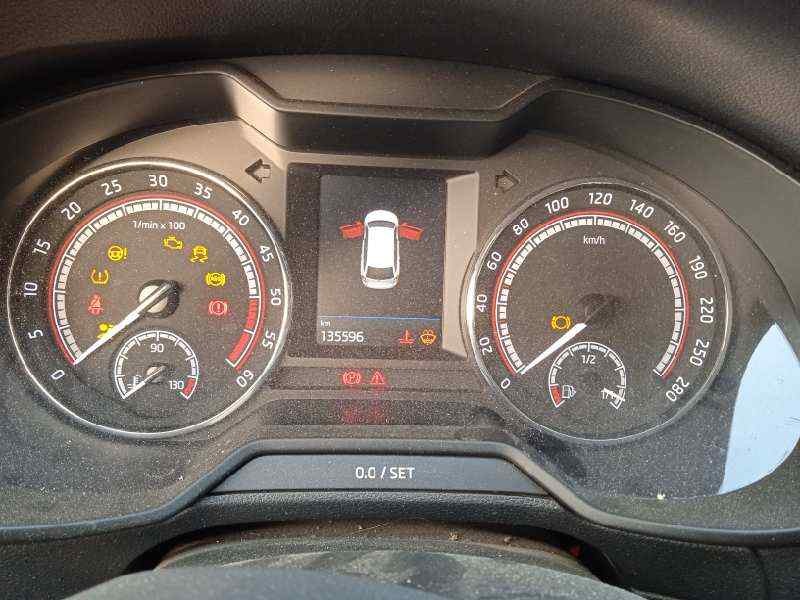Recambio de cuadro instrumentos para skoda octavia combi (5e5) rs referencia OEM IAM 5E0920757E  